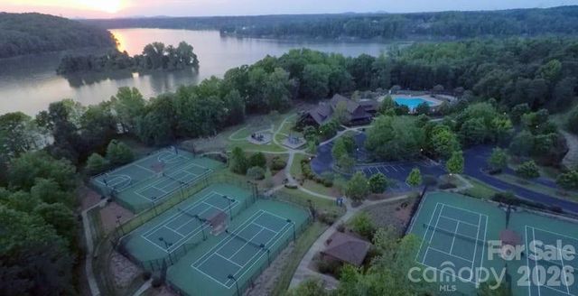 9208 Flying Eagle Lane, Charlotte, NC 28278