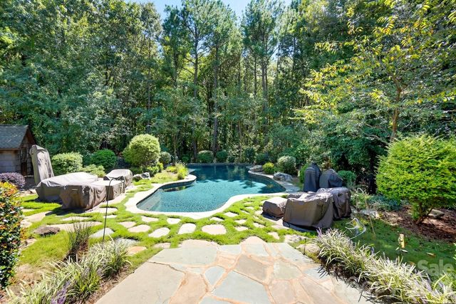 9208 Flying Eagle Lane, Charlotte, NC 28278