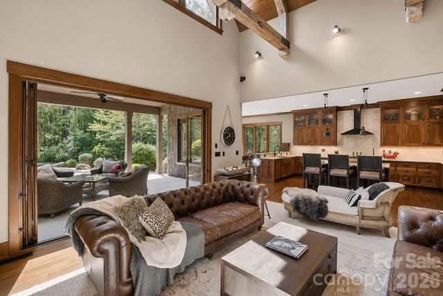 9208 Flying Eagle Lane, Charlotte, NC 28278