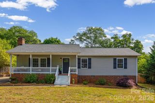 1704 Cardinal Court, Belmont, NC 28012