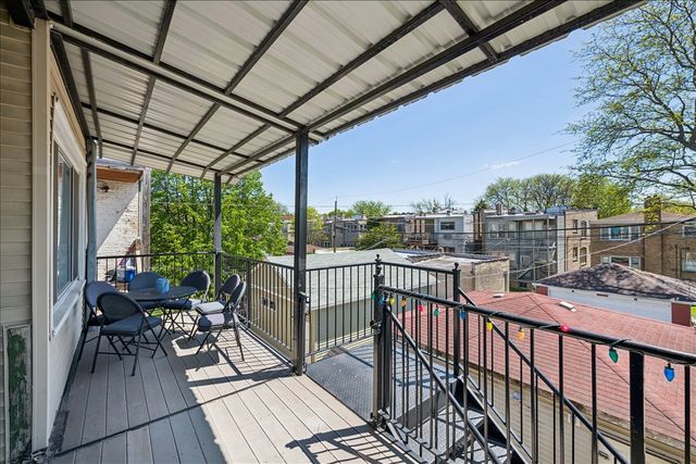 2629 W Winnemac Avenue, Chicago, IL 60625