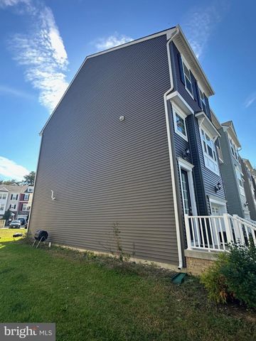 43671 WINTERBERRY WAY, California, MD 20619