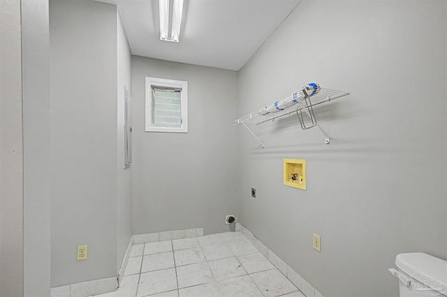 1713 Lee St, Pensacola, FL 32503