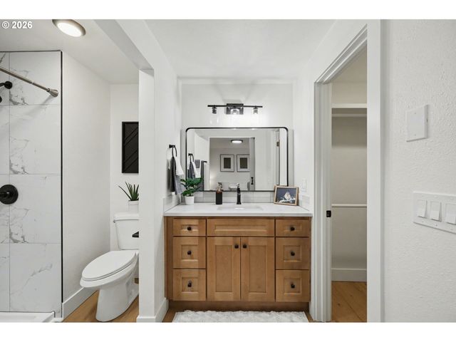 2175 Princeton Dr, Eugene, OR 97405