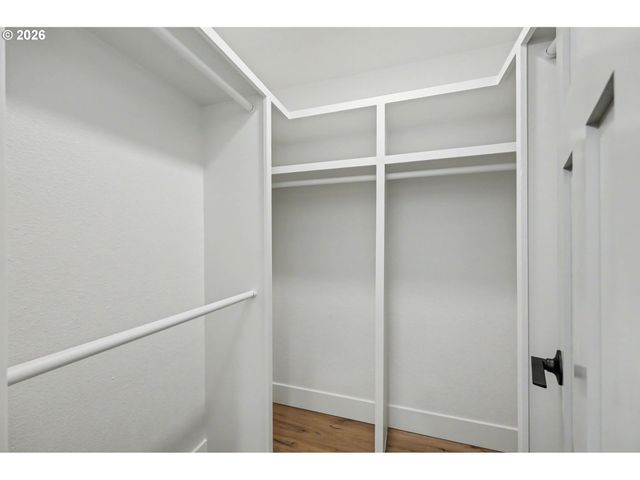 2175 Princeton Dr, Eugene, OR 97405