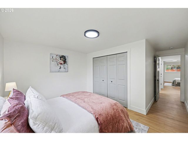 2175 Princeton Dr, Eugene, OR 97405