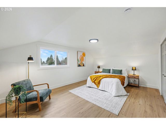 2175 Princeton Dr, Eugene, OR 97405