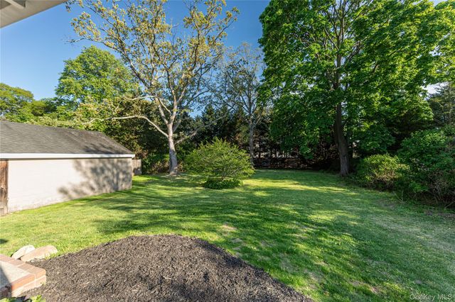 986 Karshick Street, Bohemia, NY 11716