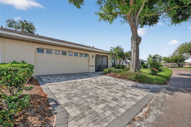 2322 LANCASTER DRIVE, Sun City Center, FL 33573