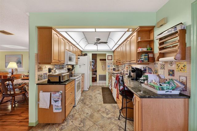 2322 LANCASTER DRIVE, Sun City Center, FL 33573