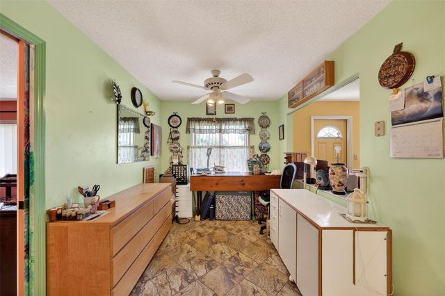 2322 LANCASTER DRIVE, Sun City Center, FL 33573