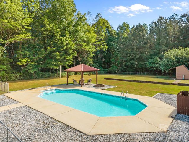 745 Dukeville Road, Salisbury, NC 28146