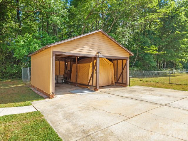 745 Dukeville Road, Salisbury, NC 28146