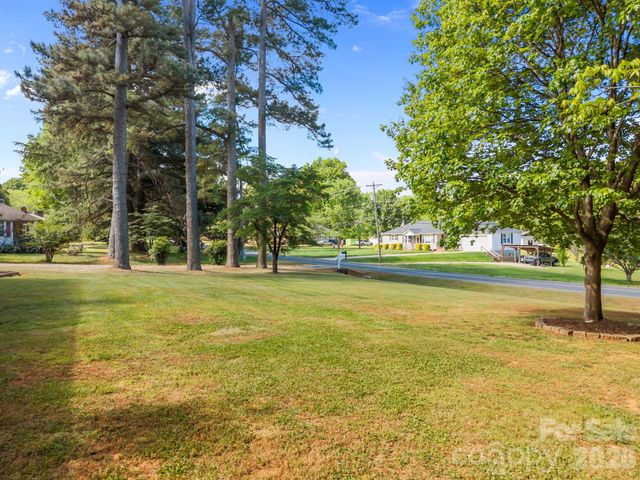 745 Dukeville Road, Salisbury, NC 28146