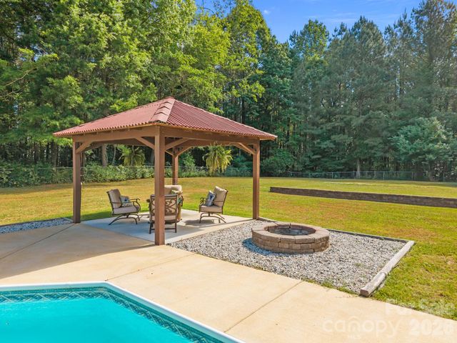 745 Dukeville Road, Salisbury, NC 28146