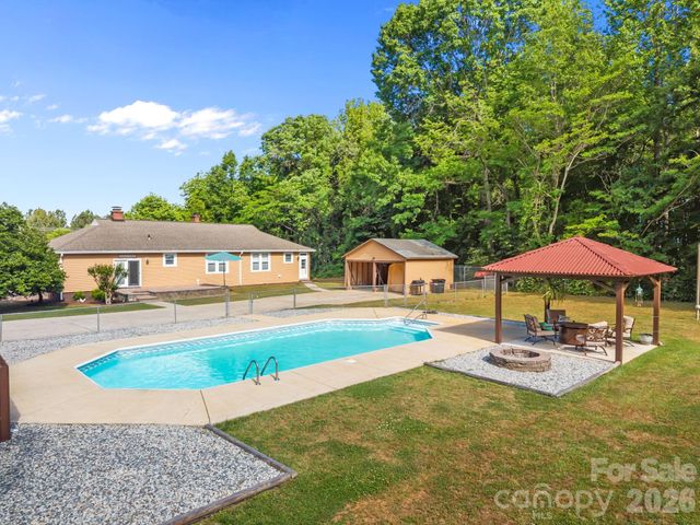 745 Dukeville Road, Salisbury, NC 28146