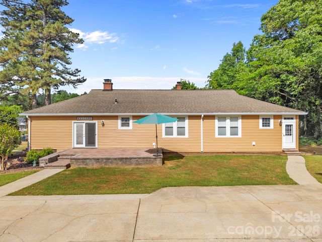 745 Dukeville Road, Salisbury, NC 28146