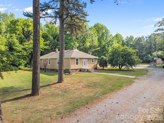 745 Dukeville Road, Salisbury, NC 28146