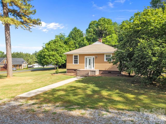 745 Dukeville Road, Salisbury, NC 28146