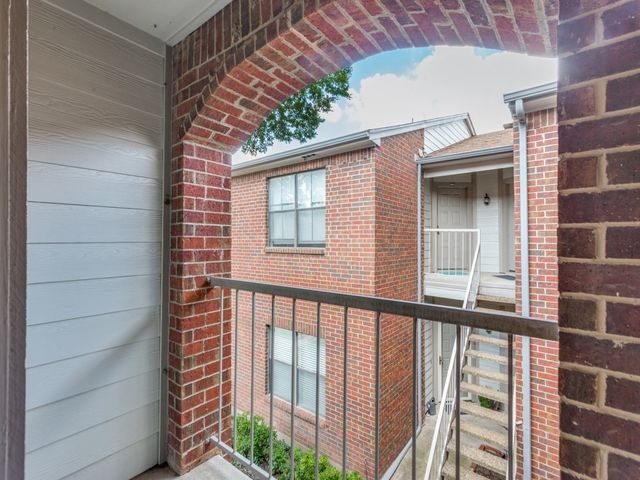 3253 Donnelly Circle 803, Fort Worth, TX 76107