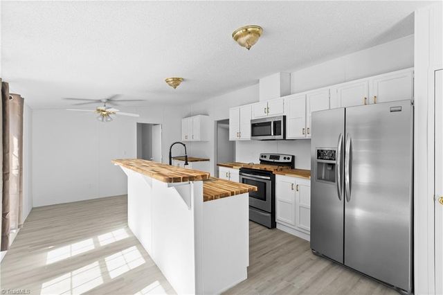 1100 Sandy Lane, Sandy Ridge, NC 27046
