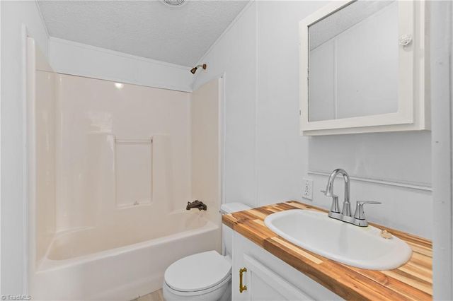 1100 Sandy Lane, Sandy Ridge, NC 27046