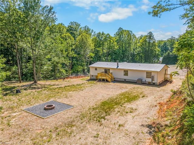 1100 Sandy Lane, Sandy Ridge, NC 27046