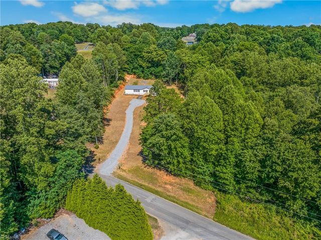 1100 Sandy Lane, Sandy Ridge, NC 27046