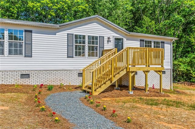 1100 Sandy Lane, Sandy Ridge, NC 27046