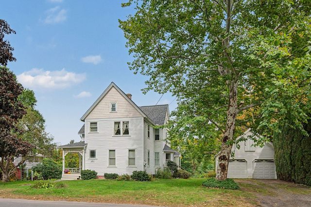 13 East St, Southampton, MA 01073