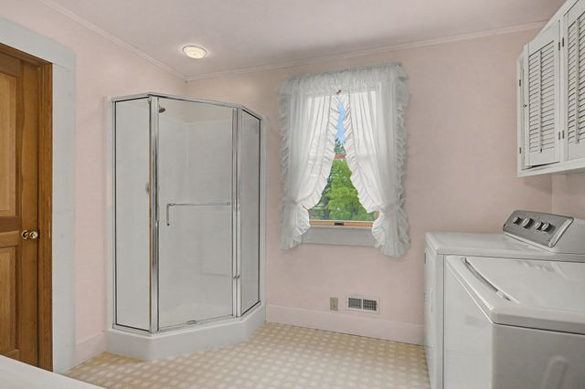 13 East St, Southampton, MA 01073