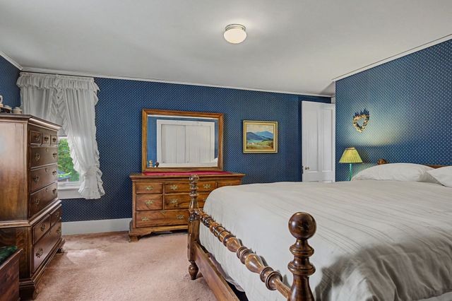 13 East St, Southampton, MA 01073