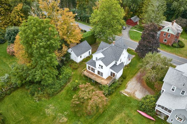 13 East St, Southampton, MA 01073