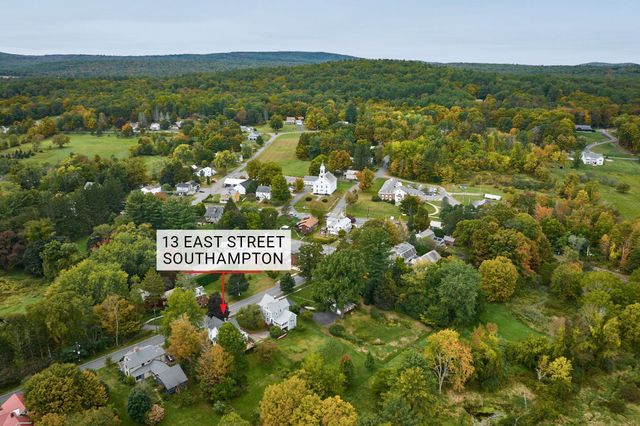 13 East St, Southampton, MA 01073