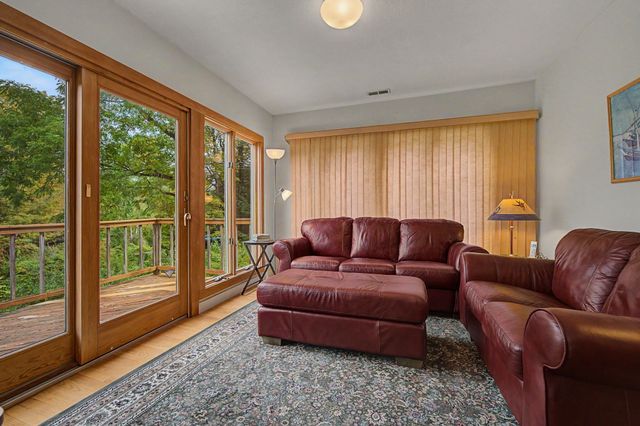 13 East St, Southampton, MA 01073