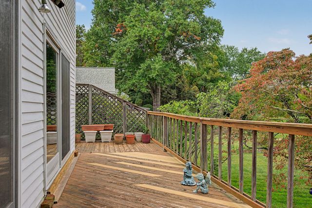 13 East St, Southampton, MA 01073