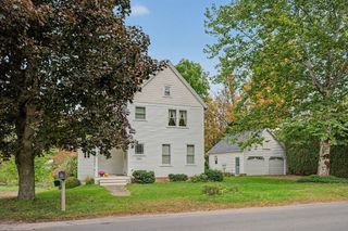 13 East St, Southampton, MA 01073