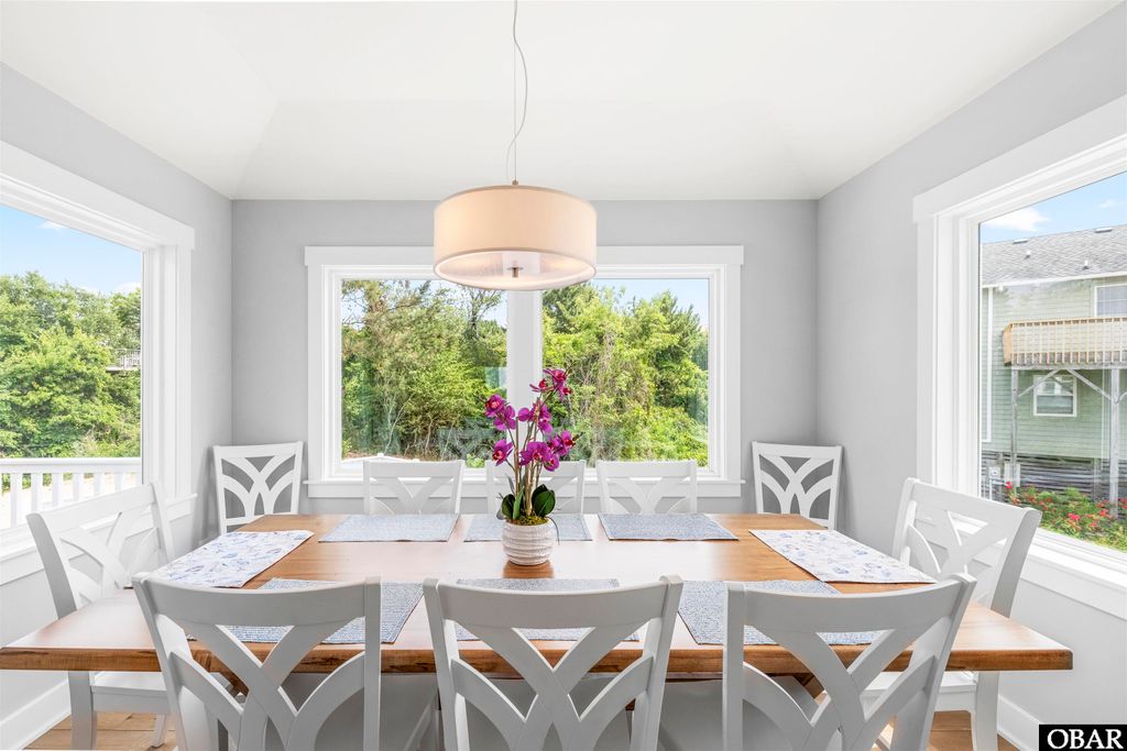 Image 14 of property listing at 108 Pintail Drive, Duck, NC 27949