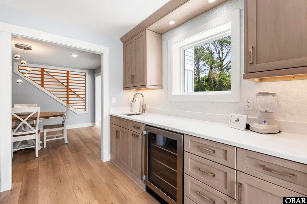 Image 26 of property listing at 108 Pintail Drive, Duck, NC 27949