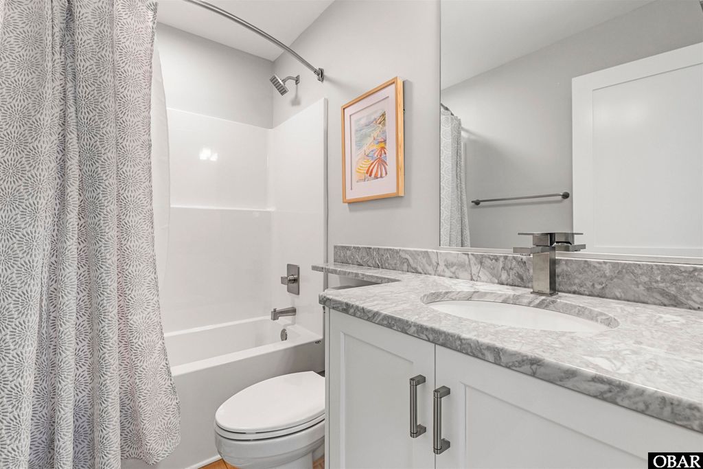 Image 37 of property listing at 108 Pintail Drive, Duck, NC 27949