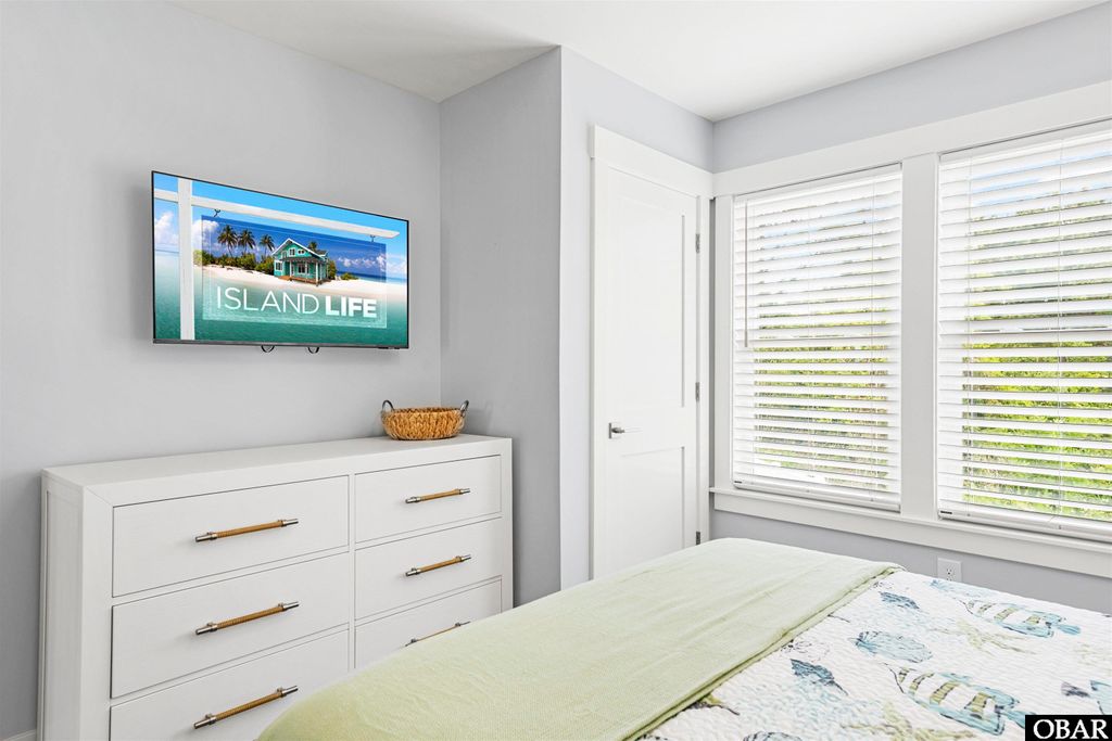 Image 39 of property listing at 108 Pintail Drive, Duck, NC 27949