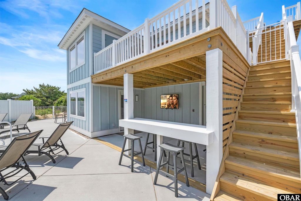 Image 44 of property listing at 108 Pintail Drive, Duck, NC 27949