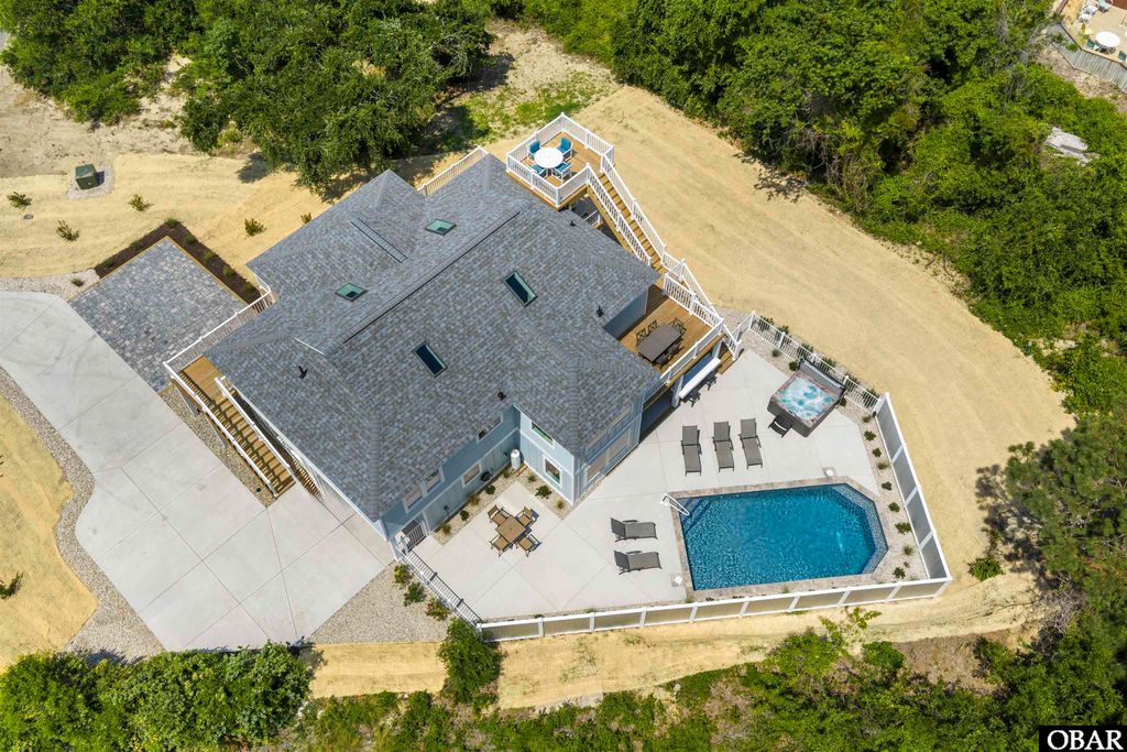 Image 49 of property listing at 108 Pintail Drive, Duck, NC 27949