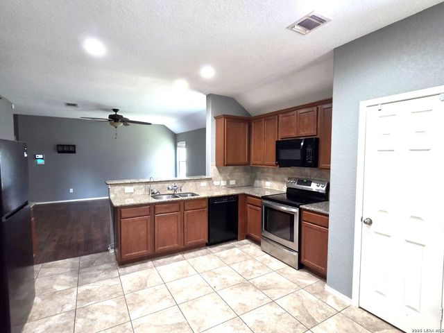 441 PRICKLY PEAR, Cibolo, TX 78108