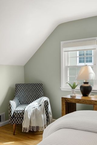 5 Sachem Rd, Needham, MA 02494