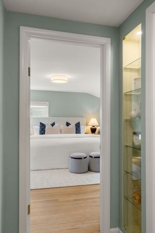 5 Sachem Rd, Needham, MA 02494