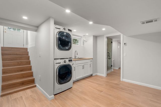 5 Sachem Rd, Needham, MA 02494