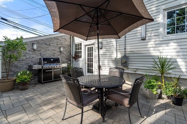 5 Sachem Rd, Needham, MA 02494