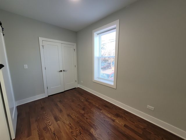 2144 W Shakespeare Avenue 1F, Chicago, IL 60647