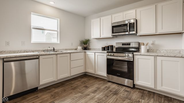 1669 E Marcile Drive, Martinsville, IN 46151